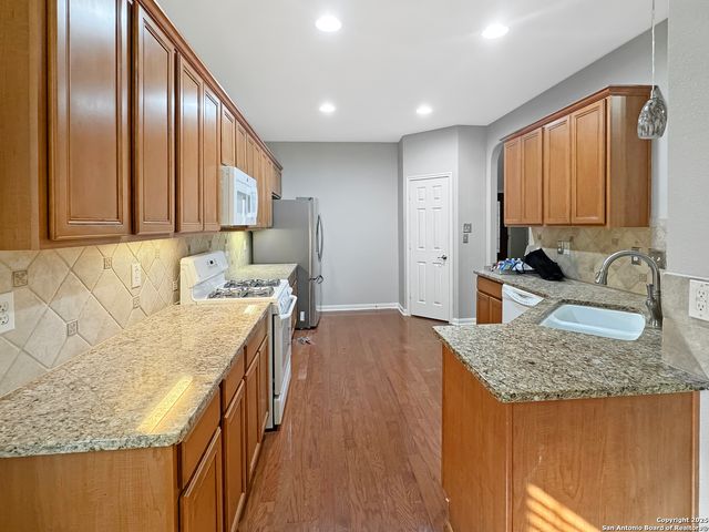 1019 Mineral Hills, San Antonio, TX 78260