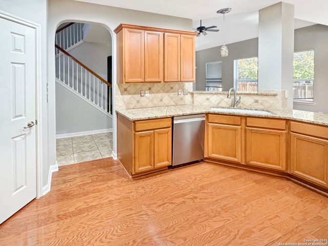 1019 Mineral Hills, San Antonio, TX 78260