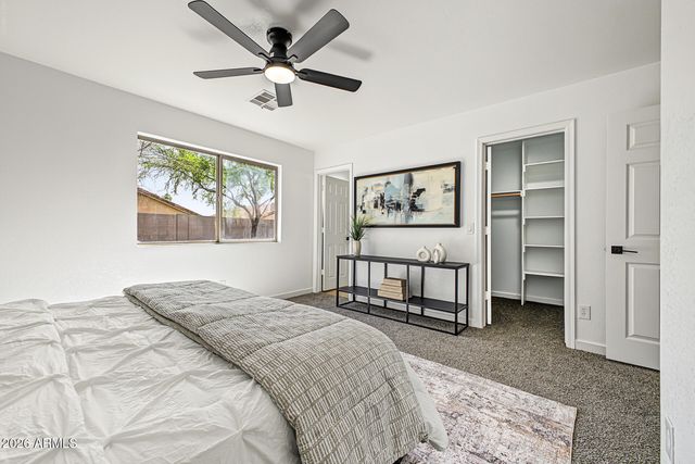 833 E PIMA Avenue, Apache Junction, AZ 85119