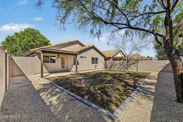 833 E PIMA Avenue, Apache Junction, AZ 85119