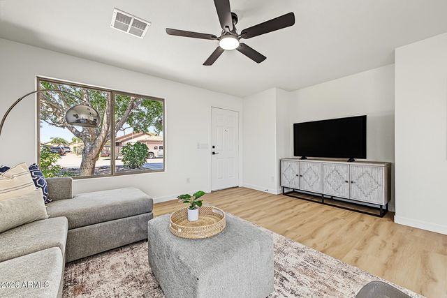 833 E PIMA Avenue, Apache Junction, AZ 85119