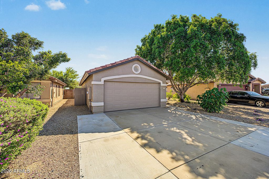 833 E PIMA Avenue, Apache Junction, AZ 85119 — photo 2