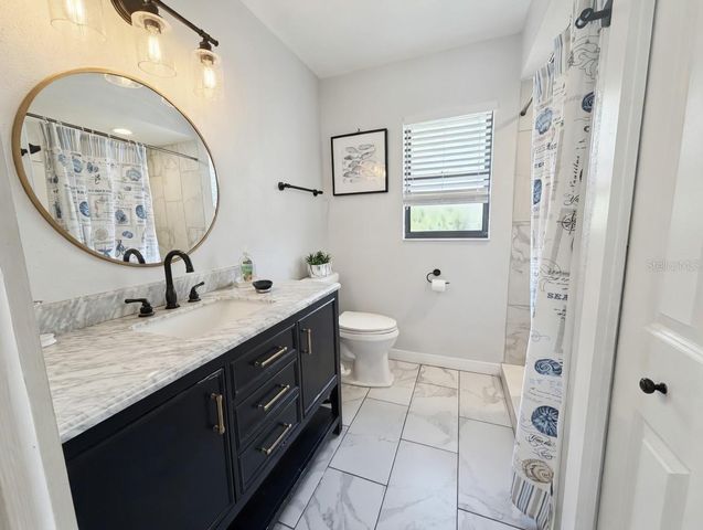 8425 CYPRESS LAKE CIRCLE, Sarasota, FL 34243