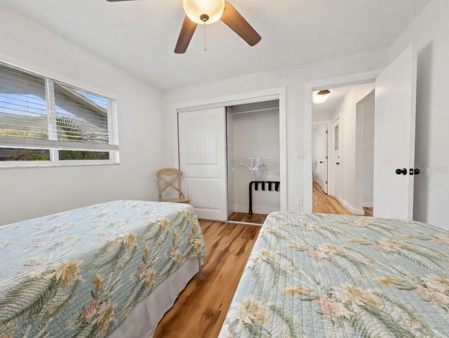 8425 CYPRESS LAKE CIRCLE, Sarasota, FL 34243