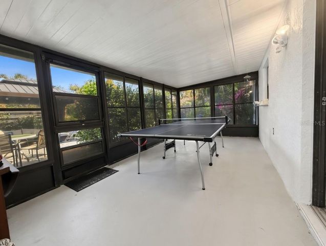 8425 CYPRESS LAKE CIRCLE, Sarasota, FL 34243