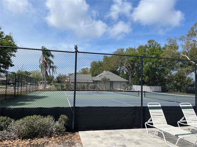 8425 CYPRESS LAKE CIRCLE, Sarasota, FL 34243