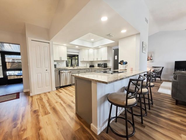 8425 CYPRESS LAKE CIRCLE, Sarasota, FL 34243