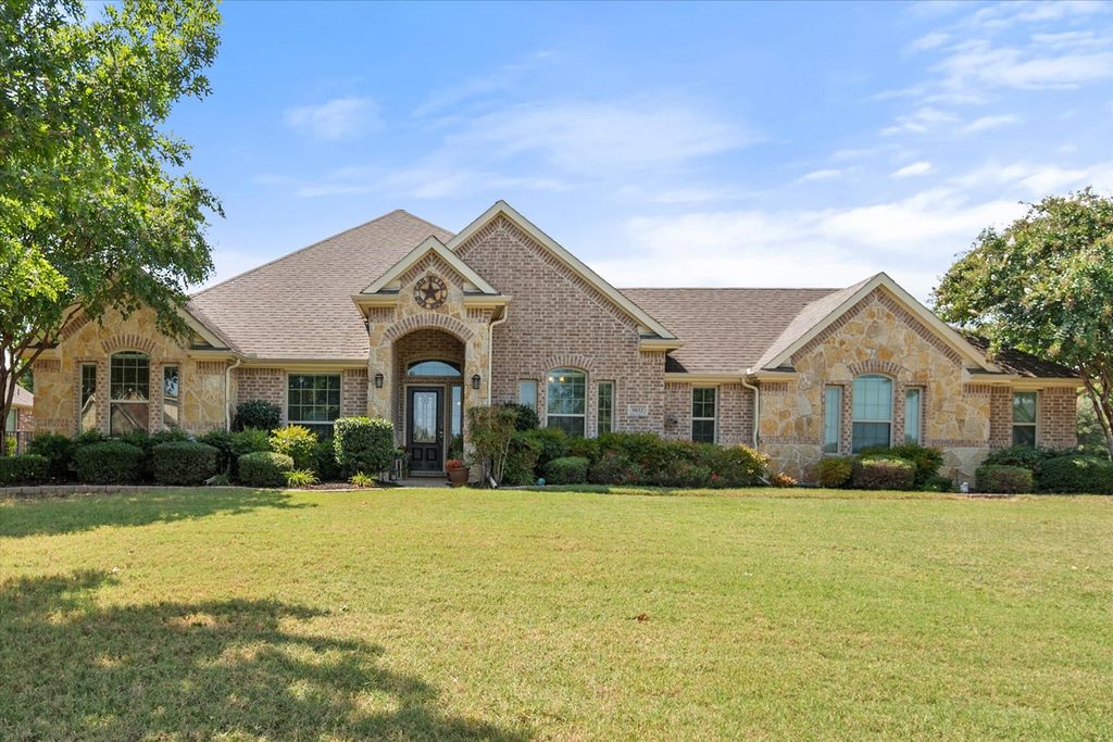 5032 Running Brook Drive, Joshua, TX 76058