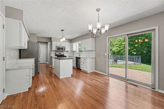 1023 Coopers Run, Amherst, OH 44001