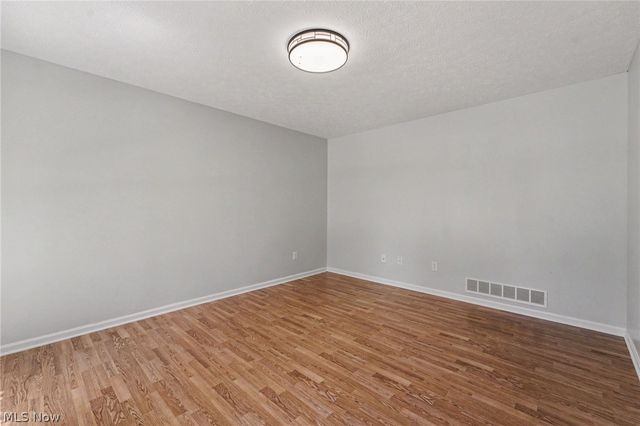 1023 Coopers Run, Amherst, OH 44001