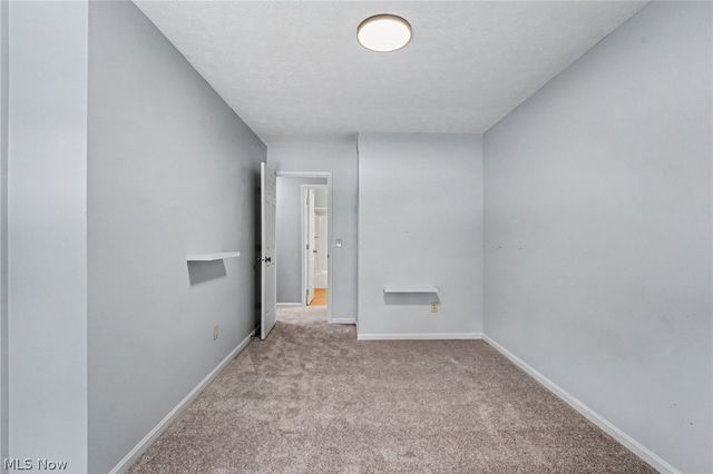 1023 Coopers Run, Amherst, OH 44001