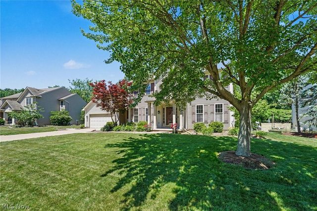 1023 Coopers Run, Amherst, OH 44001