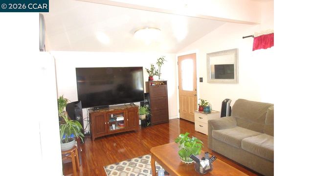 2106 Alfreda Blvd, San Pablo, CA 94806