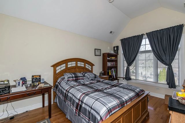 9322 S 83rd Court, Hickory Hills, IL 60457