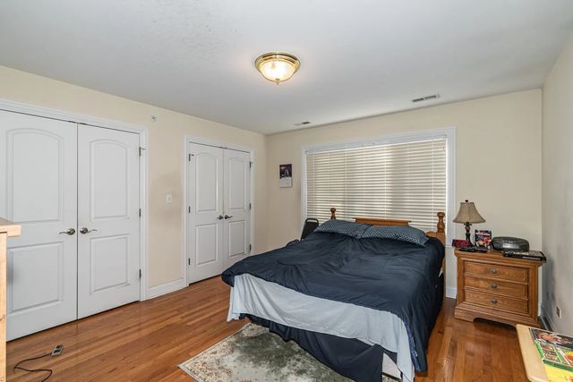 9322 S 83rd Court, Hickory Hills, IL 60457