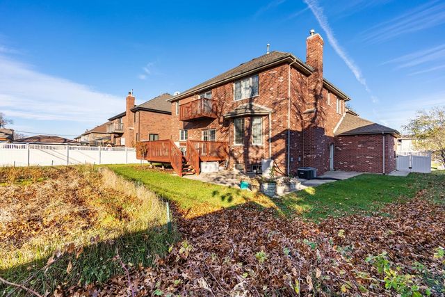 9322 S 83rd Court, Hickory Hills, IL 60457