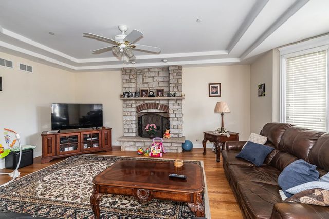 9322 S 83rd Court, Hickory Hills, IL 60457