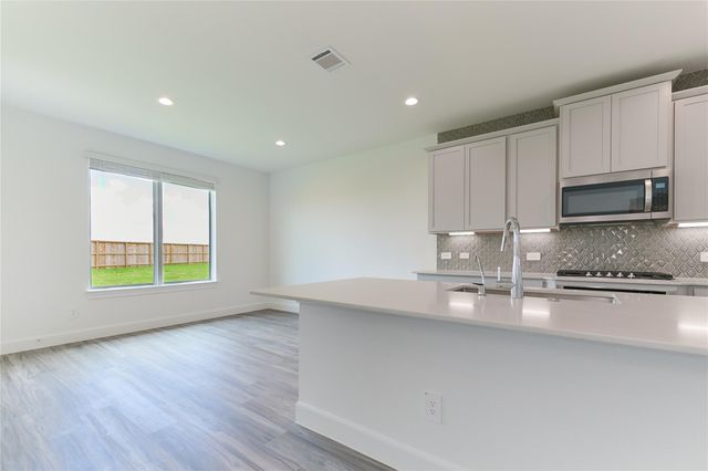 8402 Yellow Fin Court, Cypress, TX 77433