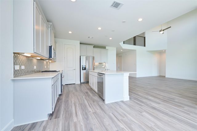 8402 Yellow Fin Court, Cypress, TX 77433