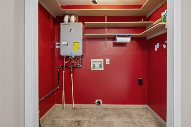 105 Mae Cir, Dickson, TN 37055