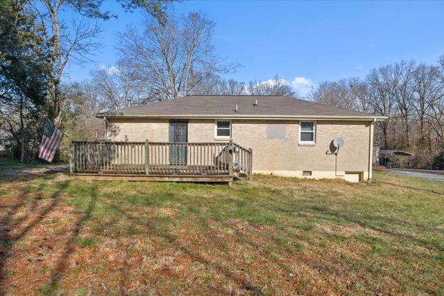 105 Mae Cir, Dickson, TN 37055