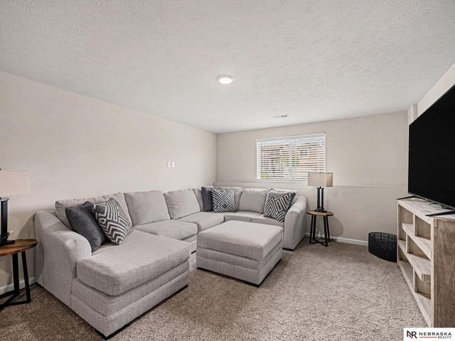 11110 Baker Street, Omaha, NE 68142