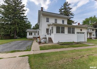 111 N WEST Street, Cambridge, IL 61238