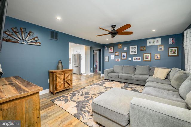 453 STAGE RD, Little Egg Harbor Twp, NJ 08087