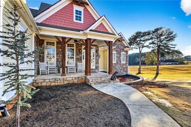 110 Riverbend Court, Mcdonough, GA 30252