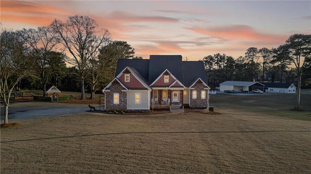 110 Riverbend Court, Mcdonough, GA 30252