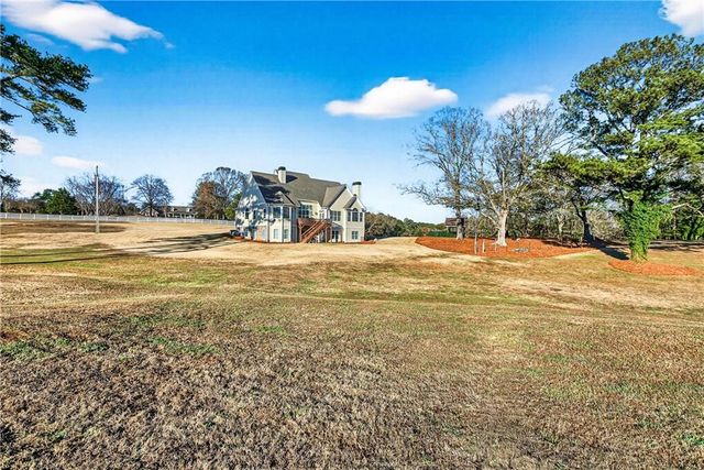 110 Riverbend Court, Mcdonough, GA 30252