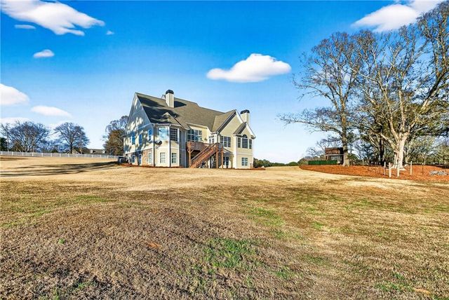 110 Riverbend Court, Mcdonough, GA 30252
