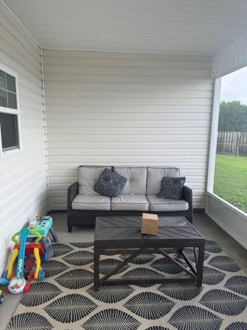 113 Cabrio Way, Headland, AL 36345