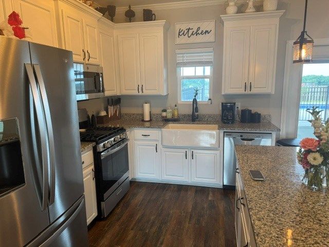 113 Cabrio Way, Headland, AL 36345