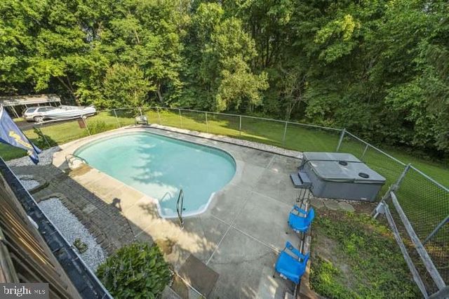 13100 CROOM RD, Upper Marlboro, MD 20772