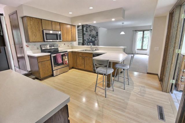 1110 Woodland Way, Madison, WI 53711