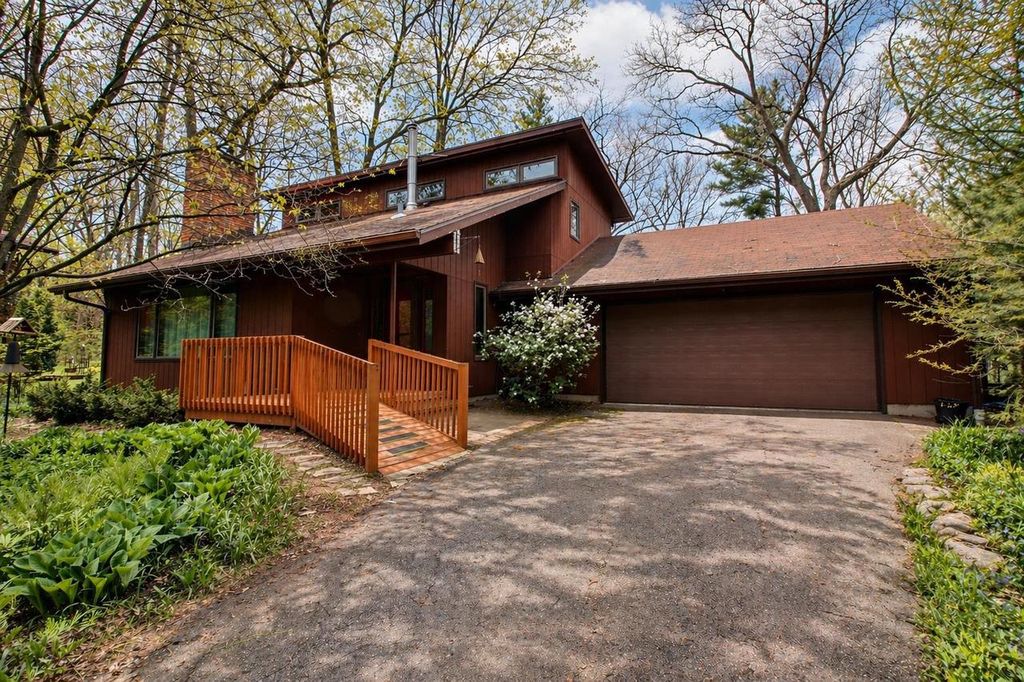 1110 Woodland Way, Madison, WI 53711