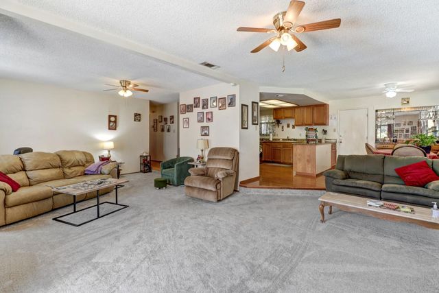 3142 Rosemont Dr, Sacramento, CA 95826