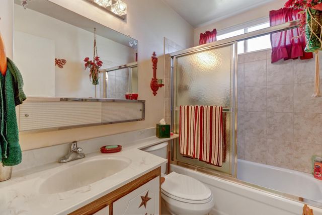 3142 Rosemont Dr, Sacramento, CA 95826