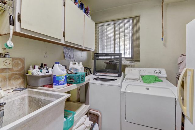 3142 Rosemont Dr, Sacramento, CA 95826