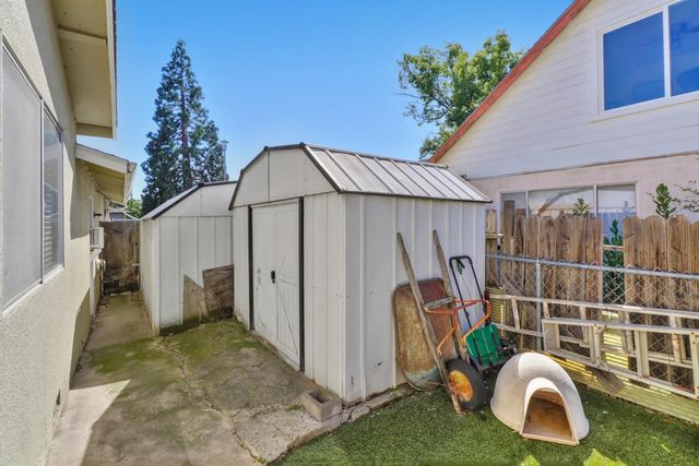3142 Rosemont Dr, Sacramento, CA 95826