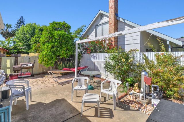 3142 Rosemont Dr, Sacramento, CA 95826