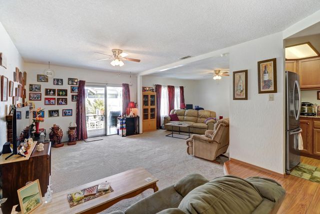 3142 Rosemont Dr, Sacramento, CA 95826
