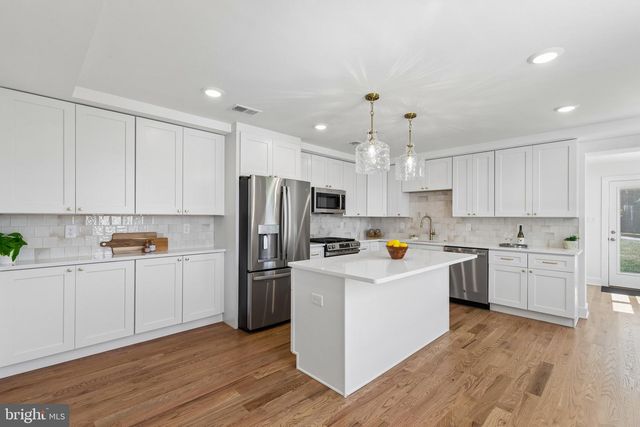 232 E 6TH AVE, Conshohocken, PA 19428