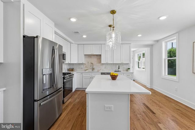 232 E 6TH AVE, Conshohocken, PA 19428