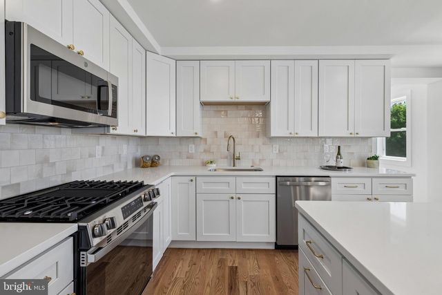 232 E 6TH AVE, Conshohocken, PA 19428