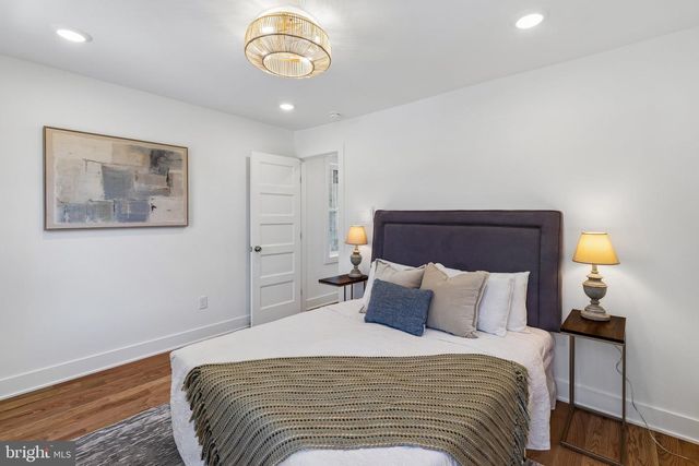 232 E 6TH AVE, Conshohocken, PA 19428