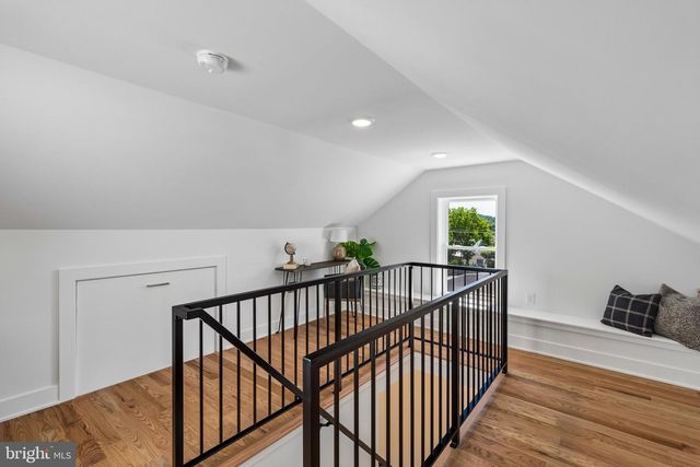 232 E 6TH AVE, Conshohocken, PA 19428