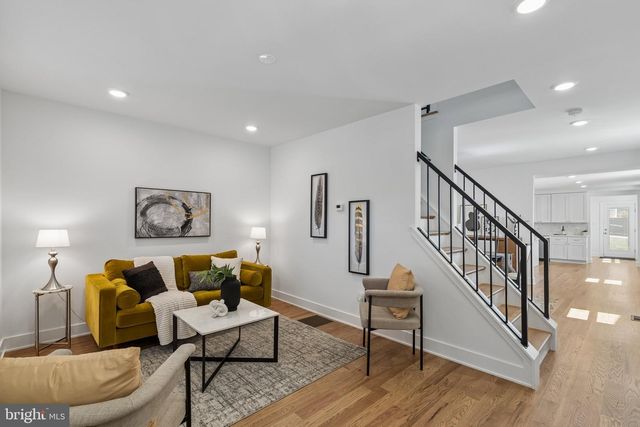 232 E 6TH AVE, Conshohocken, PA 19428