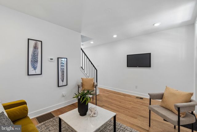232 E 6TH AVE, Conshohocken, PA 19428